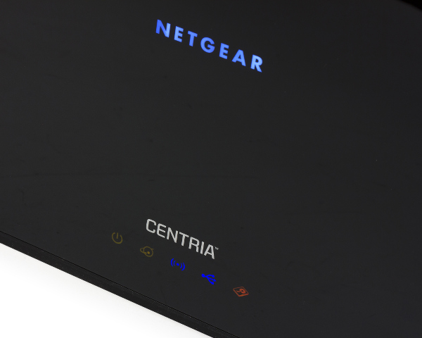 Внешний вид роутера Netgear Centria WNDR4700