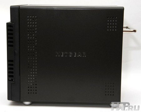 Сетевое хранилище NETGEAR RN10400