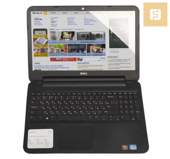 Вид на открытый Dell Inspiron 3521 спереди